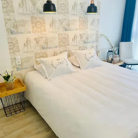 Batorego 713 Apartment *